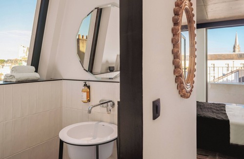 Richebourg - Saint-Clement Hotel | Chachacha Hôtel