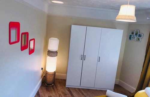 West Thurrock Apartment | Chafford Fairview - Stylish Cosy Apartment