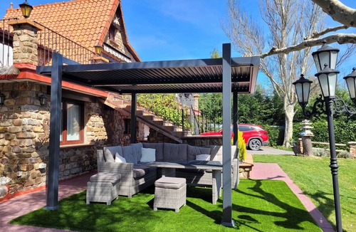 El Rasillo de Cameros Ski Chalet | Chalét Rural Exclusivo a pie del Pantano de El Rasillo