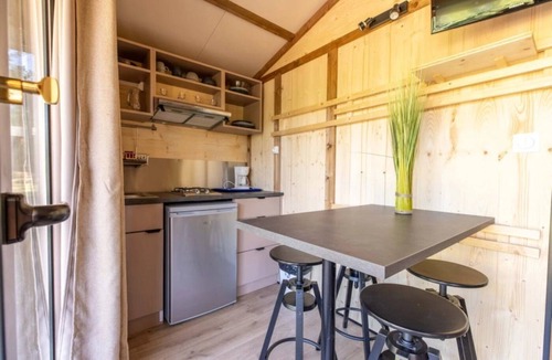 Saint-Bonnet-pres-Orcival Ski Chalet | Chalet 3 étoiles - ccbgbf0