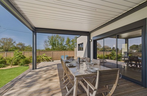 Saint-Gilles-Croix-de-Vie Ski Chalet | Chalet for 6- Heated swimming pool all year round