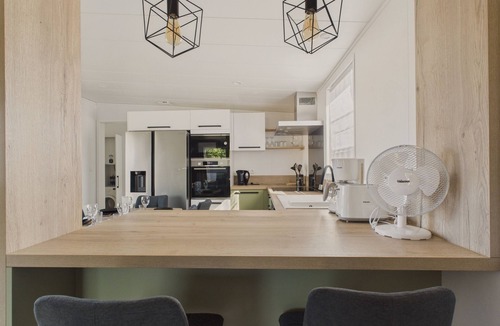 Saint-Gilles-Croix-de-Vie Ski Chalet | Chalet with pool for 4 adults/2 children