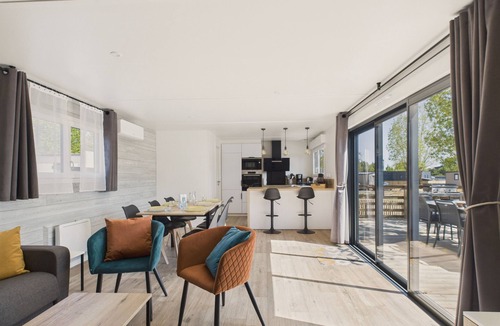 Saint-Gilles-Croix-de-Vie Ski Chalet | Chalet for 6 with shared heated pool