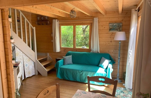 Sajas Ski Chalet | Chalet à la Campagne 40m² - Vue Imprenable sur les Pyrénées - Calme Absolu