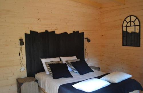 Salles-en-Toulon Other | Chalet à Magné - 6 pers. - API-1-52-2259
