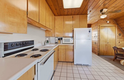Stevensville Ski Chalet | Chalet #17 w Lake Views & Resort Amenities