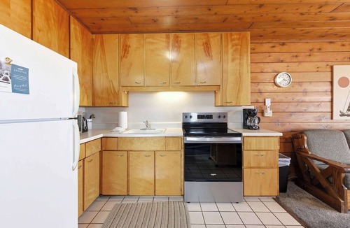 Stevensville Ski Chalet | Chalet #18 w Lake Views & Resort Amenities
