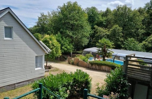 Saumur Ski Chalet | Chalet 1B - 3/4P - Pool & Park, 100m Black Frame
