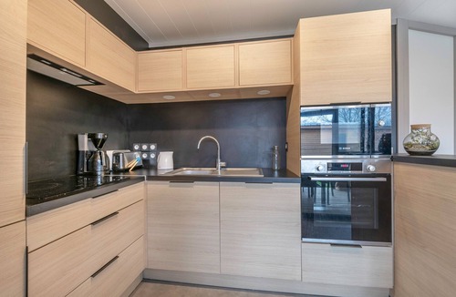 Guerande Ski Chalet | Chalet 2 adults/4 kids – pool & games