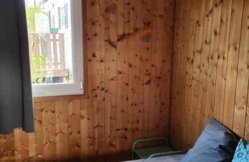 Les Grandes-Ventes Other | Chalet 2 Chambres pour 5 Personnes avec Terrasse - API-1-52-537