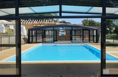 Arzal Ski Chalet | Chalet 2 chambres au calme avec terrasse en Bretagne - FR-1-783-15