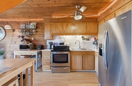 Stevensville Ski Chalet | Chalet #21 Walk to Beach & Resort Amenities