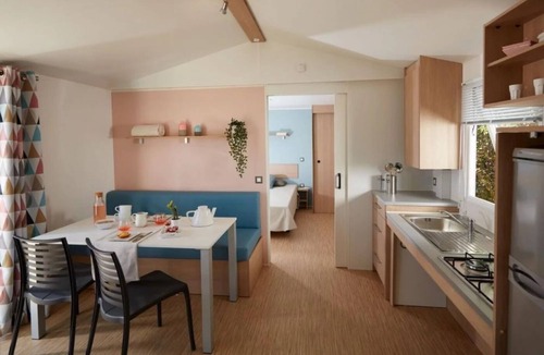 Vic-la-Gardiole Ski Chalet | Chalet 3 étoiles - Piscine - eehfhf
