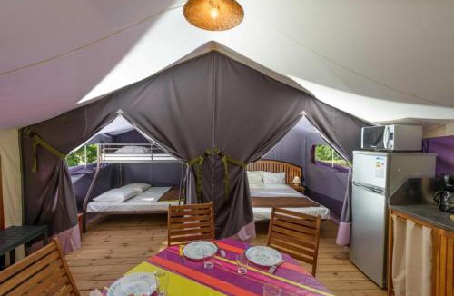 Clohars-Carnoet Ski Chalet | Chalet 3 étoiles - Piscine - ccbbhfa