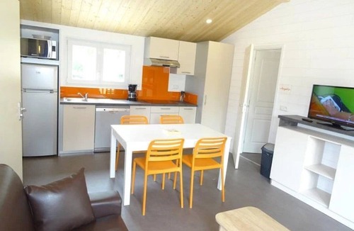 Merdrignac Ski Chalet | Chalet 3 étoiles - Piscine - eehaee