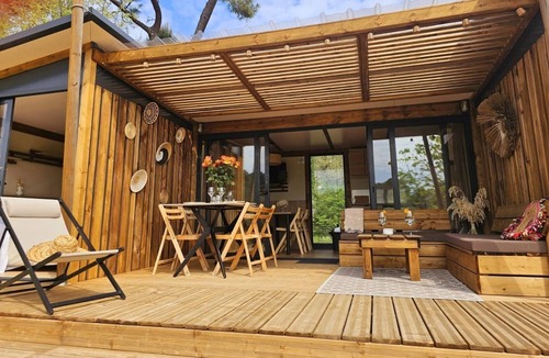 Douville Ski Chalet | Chalet 3 étoiles - Piscine - ccafgfa