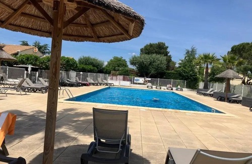 Collias Ski Chalet | Chalet 3 étoiles - Piscine - ccbfgbh