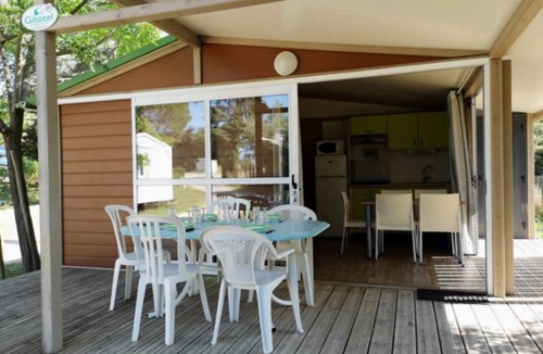 Collias Ski Chalet | Chalet 3 étoiles - Piscine - ccbfgbh