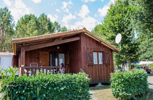 Sainte-Eulalie-en-Born Ski Chalet | Chalet 3 étoiles - Parc aquatique - ccbfgdg