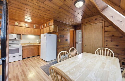 Stevensville Ski Chalet | Chalet #39 Chalet Near Pool & Resort Amenities