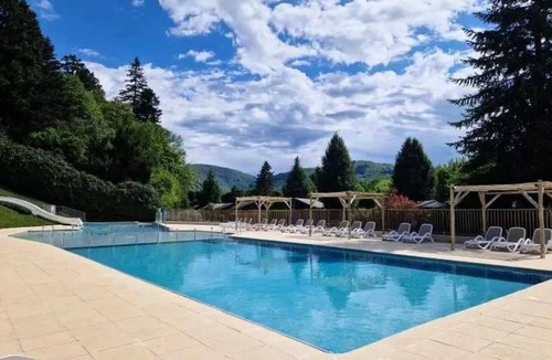 Saint-Geniez-d'Olt Ski Chalet | Chalet 4 étoiles - Parc aquatique - efah0h
