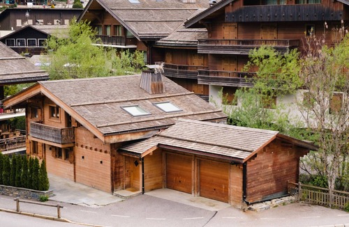 La Clusaz Ski Chalet | Chalet 4★, 15 guests, La Clusaz, sauna, village center, 7 bedrooms
