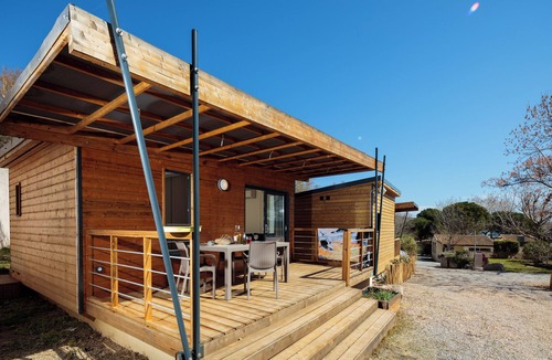 Bouzigues Ski Chalet | Chalet 4/6 persons, Etang de Thau. Book on https:/www.lou-labech.fr/