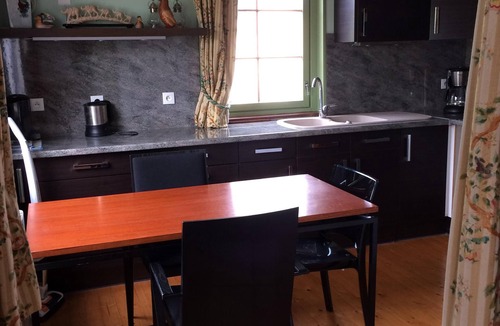 Millebosc Ski Chalet | Chalet 40m2; sleeps 4, large south-facing terrace