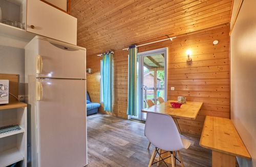 Mens Ski Chalet | Chalet "5 Personnes 301" with Shared Pool & Shared Terrace