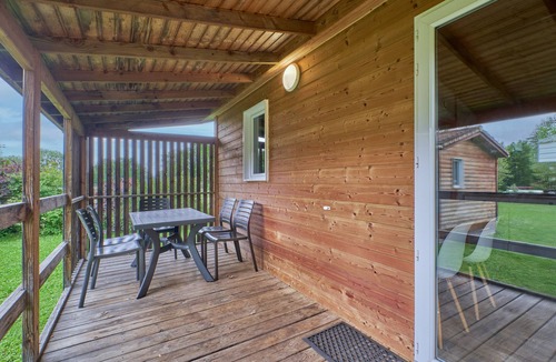 Mens Ski Chalet | Chalet "5 Personnes 301" with Shared Pool & Shared Terrace