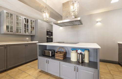 Latour-de-Carol House | Chalet 5 rooms. 10 people, Garden BBQ, Pool and Fire place