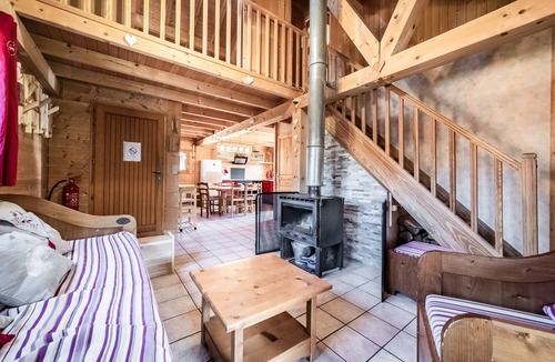 Verchaix Ski Chalet | Chalet “6p Comfort - Le Morlay” with Mountain View, Shared Terrace and Wi-Fi