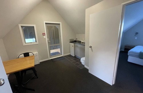 Methven Ski Chalet | Chalet 8 (1 Bed) Pudding Hill