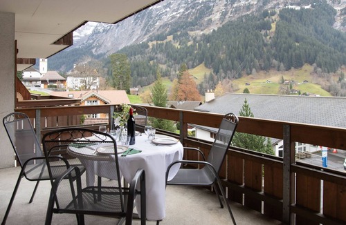 Grindelwald Apartment | Chalet Abendrot apARTments by Interhome