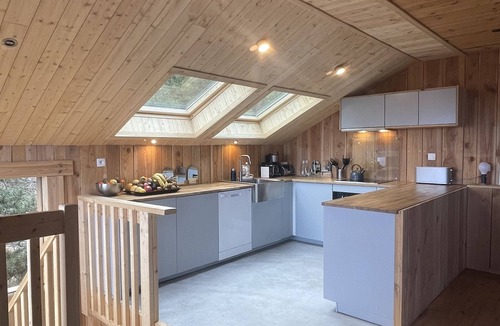 Les Angles Ski Chalet | Chalet accueillant, Panorama + Lac Montagne Village