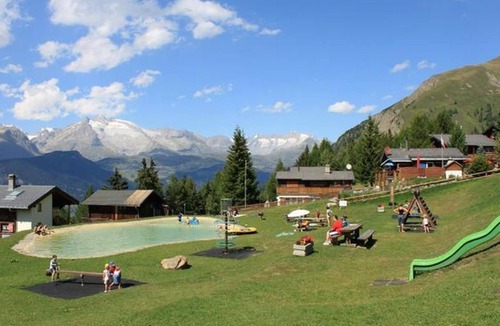 Rosswald Ski Chalet | Chalet Adlerhorst ground floor 3.5 room flat