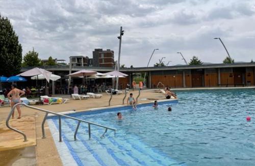 Latas House | Chalet adosado entero, bbq y piscina comunitaria