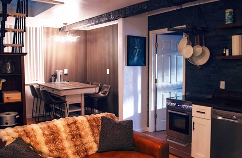Arnold Ski Chalet | Chalet & ADU w/Hot Tub + Game Room + Bocce