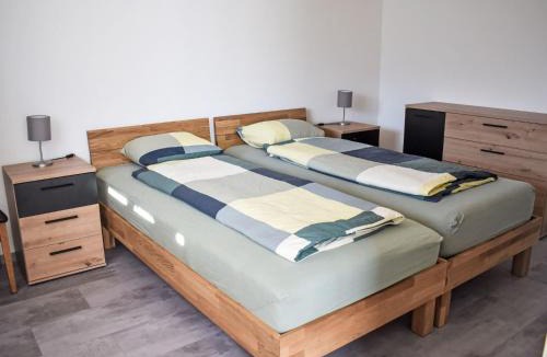 Hohfluh Ski Chalet | Chalet Aennetlauenen by Interhome