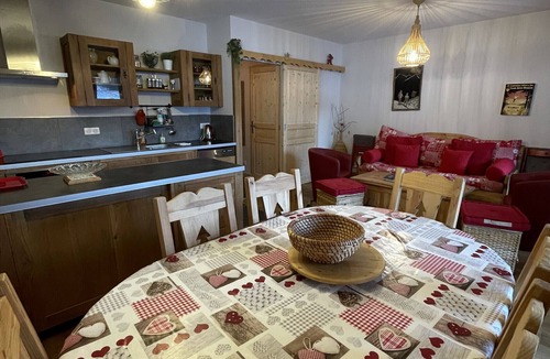 Laveissiere Apartment | Chalet AIGUILLON RDC D