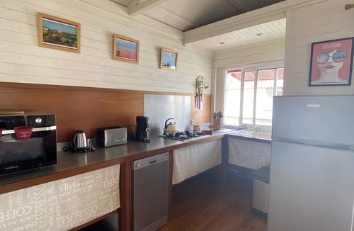 Gruissan Plage Ski Chalet | Chalet air conditioned Gruissan plage