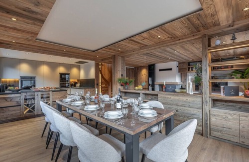 Meribel Village Ski Chalet | Chalet Altaïs Piscine & Hammam Meribel