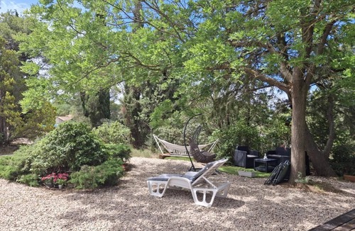 Fabrezan Ski Chalet | Chalet and pool 4 persons in the Corbieres, large garden