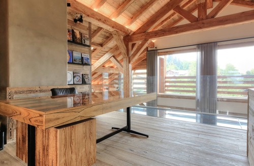 Demi-Quartier Ski Chalet | Chalet Apollo