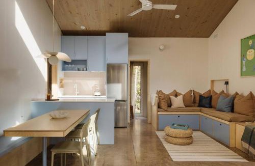 Chertsey Ski Chalet | Chalet architectural - spa éco, filet et lac