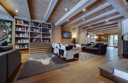 Le Fornet Ski Chalet | CHALET AROLAY