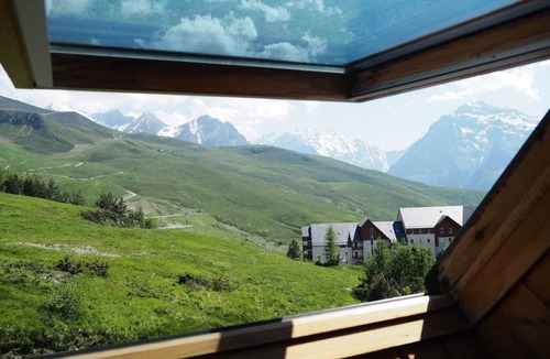 Loudervielle Apartment | Chalet Aster 8 in the Peyragudes ski resort at the foot of Piste 007