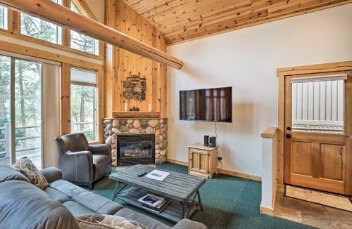 Klamath Falls House | Chalet at Running Y Resort with Wraparound Deck!