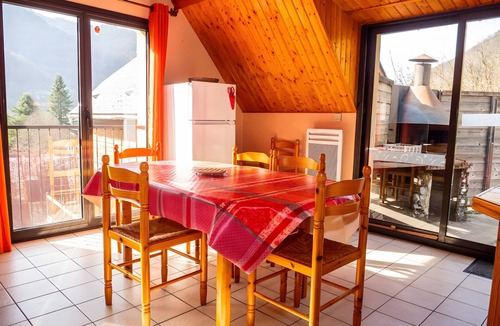 Aulus-les-Bains House | Chalet at the Foot of the Ars Waterfall – Tranquility, Nature, and Authenticity