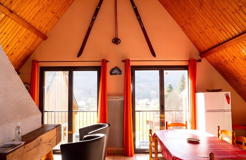 Aulus-les-Bains House | Chalet at the Foot of the Ars Waterfall – Tranquility, Nature, and Authenticity